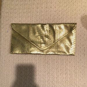 Gold clutch
